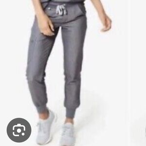 Figs Grafite Zamora jogger scrub pants in size medium